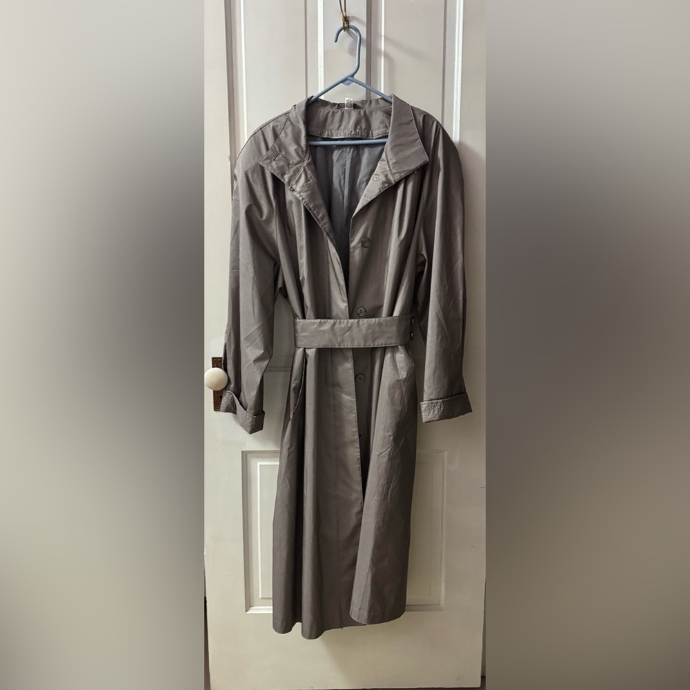 Elegant Taupe Women's Jacket